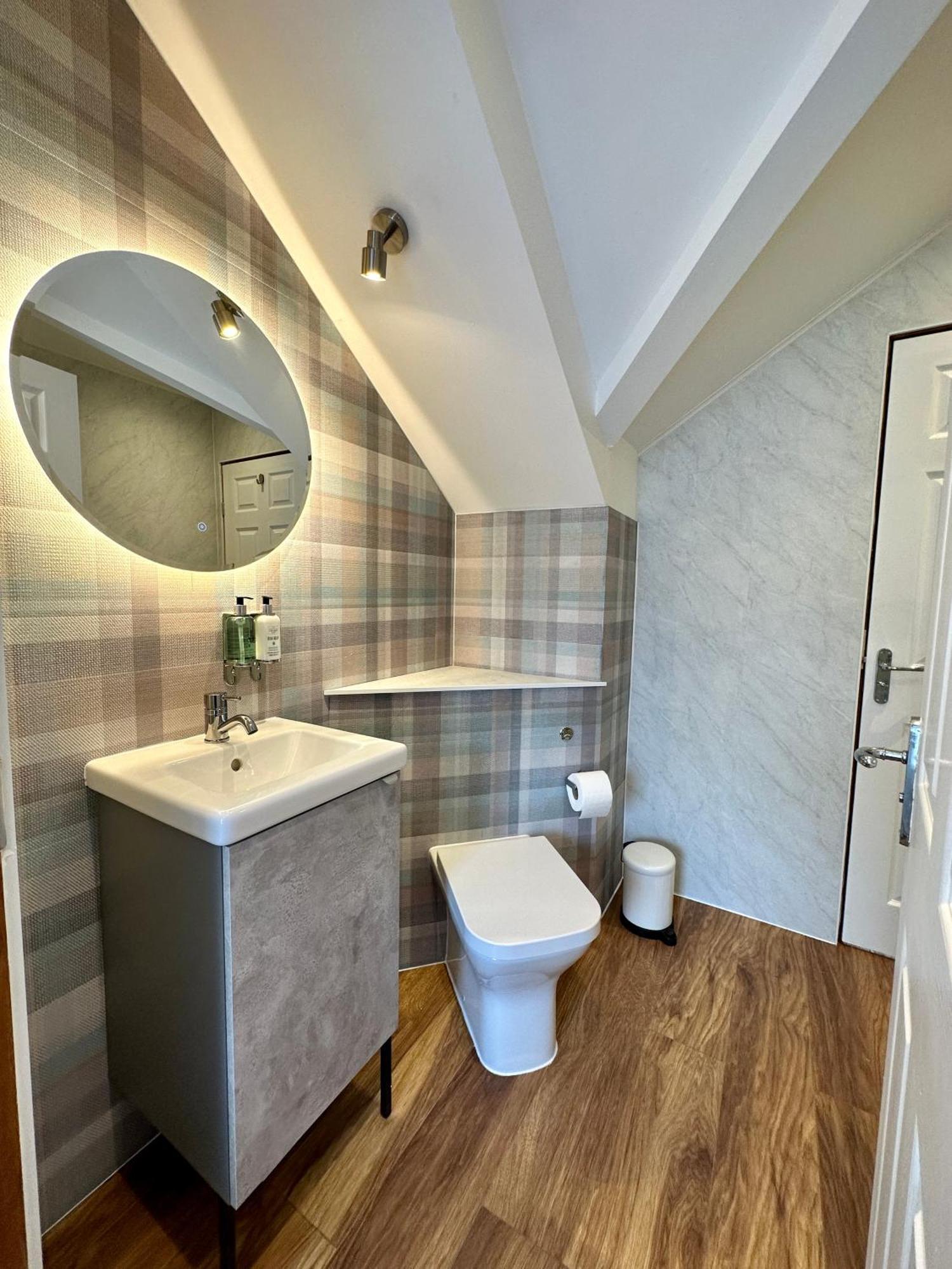 4 Sheraton Apartments ฟอร์ตวิลเลียม ภายนอก รูปภาพ